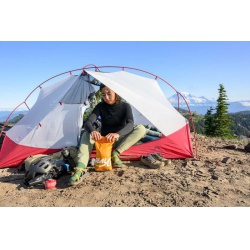 MSR Hubba Hubba Bikepack 2 ultralehky turisticky stan s drzakem na riditka 23