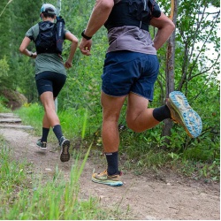 Injinji TRAIL Midweight Coolmax Crew granite vyssi prstove ponozky 5