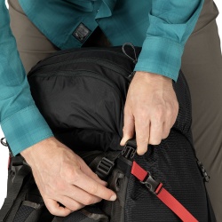 Osprey Aether Plus 70l S M expedicni batoh black 3
