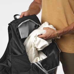 Salomon Trailblazer 10l black alloy C21829 bezecky turisticky batoh 3