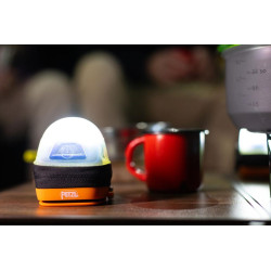 Petzl Tikkina celovka na baterie / kompatibilni s dobijecim akumulatorem CORE cervena 12